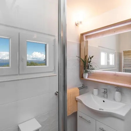 度假居 Cozy In With Sauna 尼亚卢卡